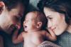 TOP-4 najbolja postupka za promatranje novorođenčeta: majke na umu