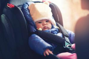 Kako osposobiti dijete za upotrebu autosjedalice: savjet za automobile