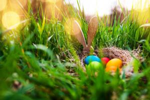 Kako djetetu objasniti značenje uskršnjeg zeca i obojenih jaja