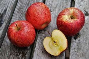 5 razloga zašto trebate jesti jabuke