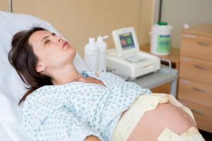 Top 10 načina da se smanji bol u porodu uz pomoć kineske akupresure