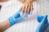 Karantenski saloni: kako ukloniti gel lak kod kuće