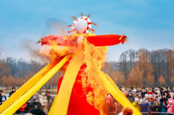 9. ožujak šesti dan Karneval - Zolovkina okupljanja: što može i ne može činiti subotom